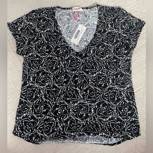 Leggiadro Black and White Floral Short Sleeve Top